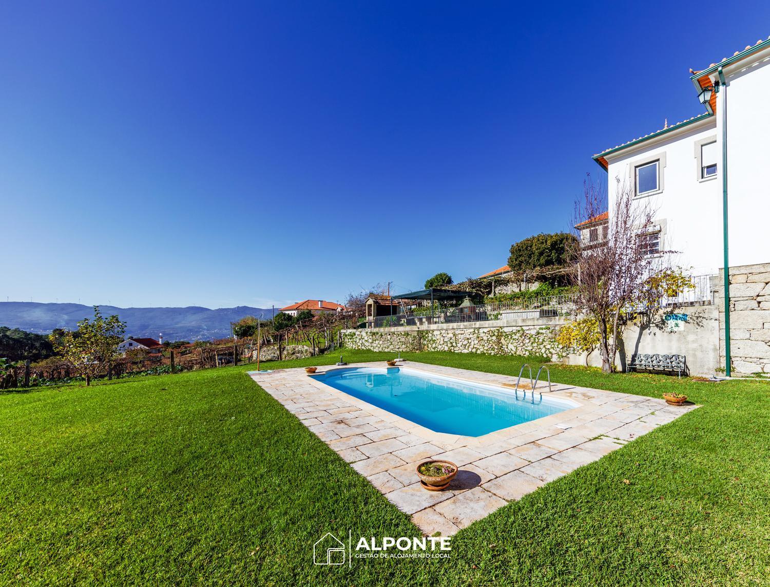Desassossego Suites Monção Екстериор снимка